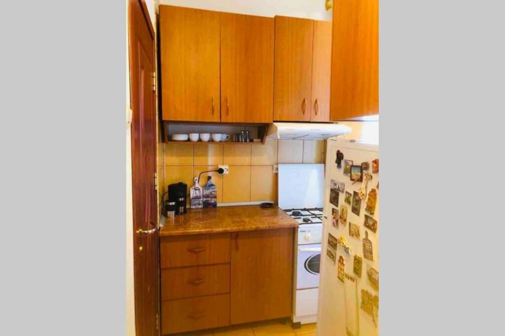 Super Central - Lovely One-Bedroom Apartment On Victoriei Avenue Bucharest Exterior photo